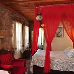 Kirkinca Hotel 3*