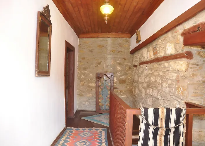 Kirkinca Szálloda 3*