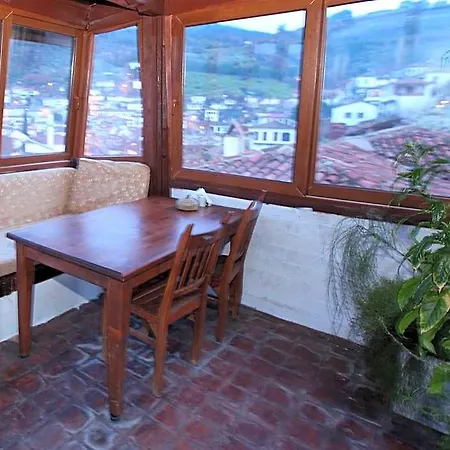 Hotel Kirkinca 3*