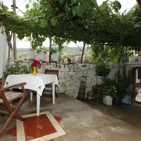 ホテル キルキンチャ 3*