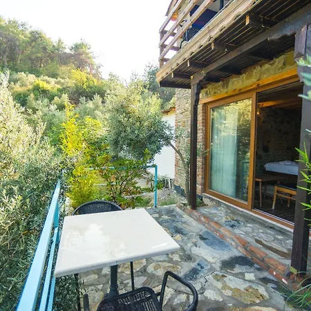 キルキンチャ ホテル 3*